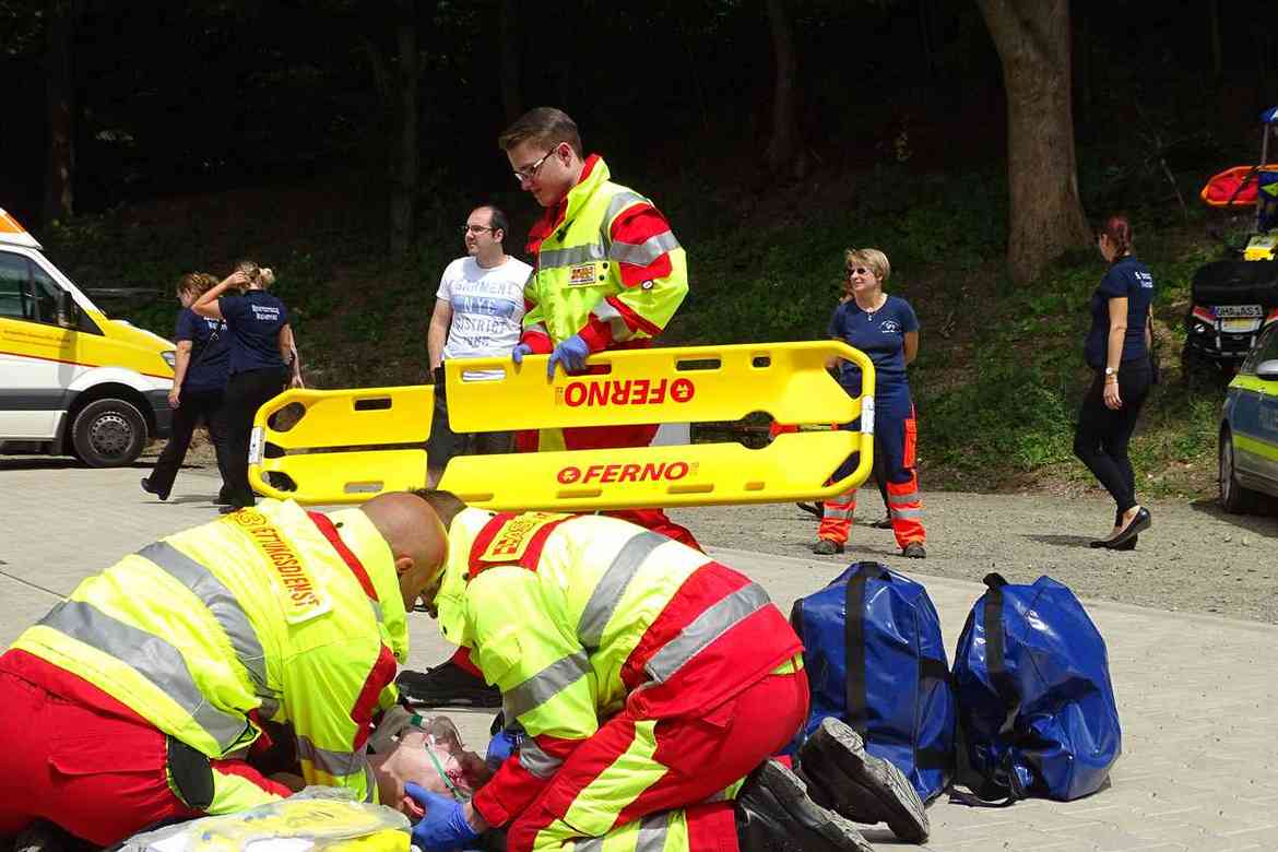 Rettungsdienst und SEG Tag der offenen Tür Barbis 2018.JPG