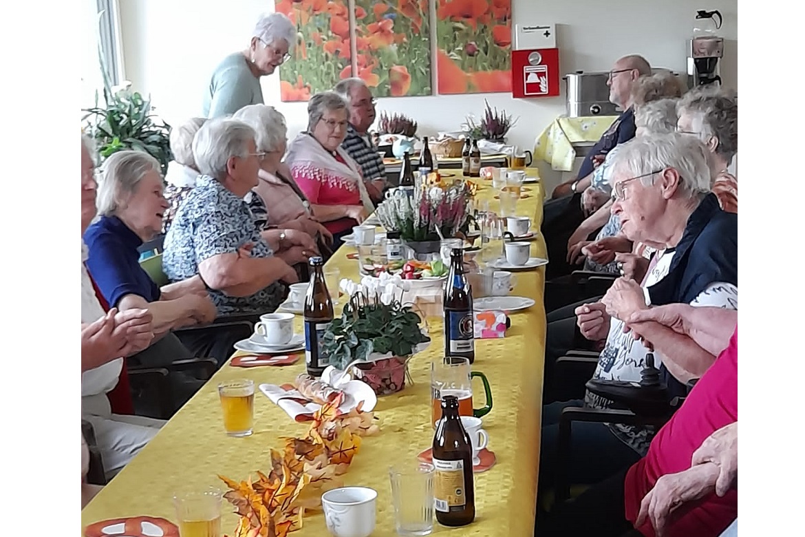 Im Stadtteiltreff wird zünftig Oktoberfest gefeiert