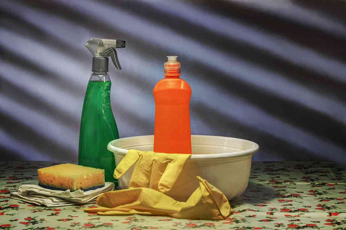 cleaning-3977589_1920-Michael-T-pixabay-web.jpg