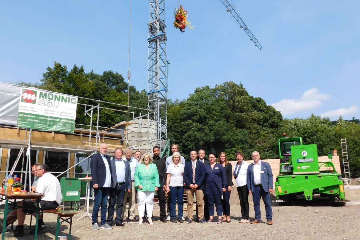 Unser ASB-Sozialzentrum in Barbis feiert das erste Richtfest.