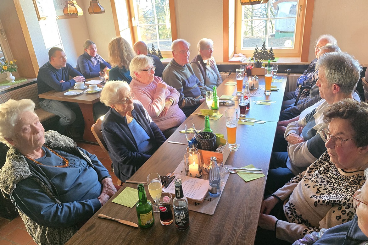 Abendliche Wildtierfütterung Barbis6.JPG