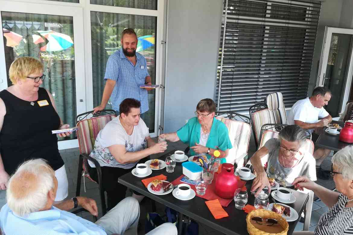 2019-08-28-ASB Tagespflege Nörten-Grillen Anker-Stefanie Bierbaum (1).jpg